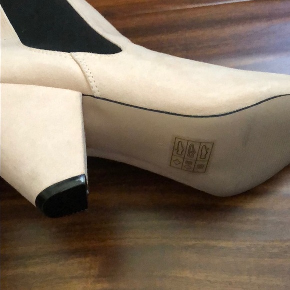 ASOS Reachless Chelsea Ankle Boots - Picture 3 of 3